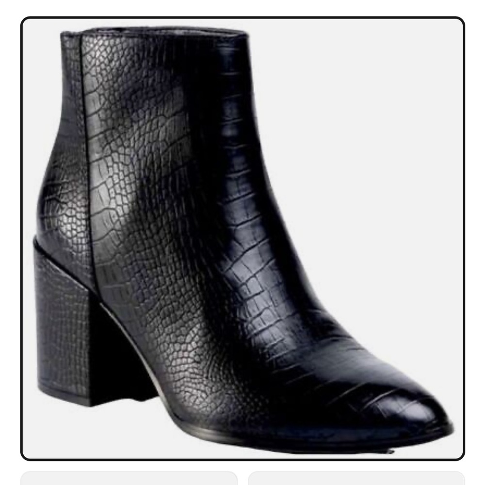 Steve Madden Jillian Crocodile embossed ankle heeled booties size 8.5